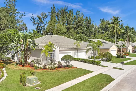 7924 Rockford Rd, Boynton Beach, FL 33472