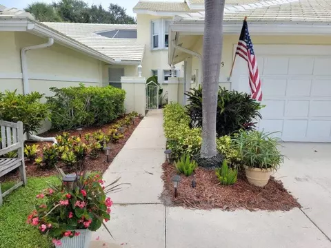 2423 SW Foxpoint Trl, Palm City, FL 34990