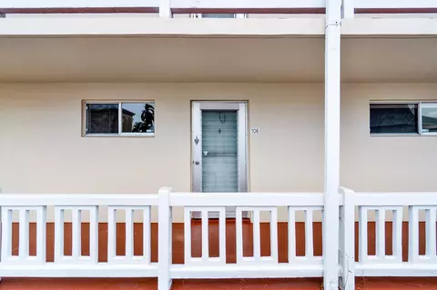 2534 S Garden Dr #106, Lake Worth, FL 33461