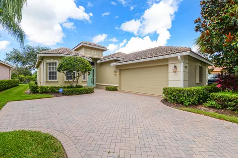 9264 Short Chip Cir, Saint Lucie West, FL 34986