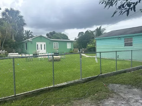 5210 Club Rd, West Palm Beach, FL 33415