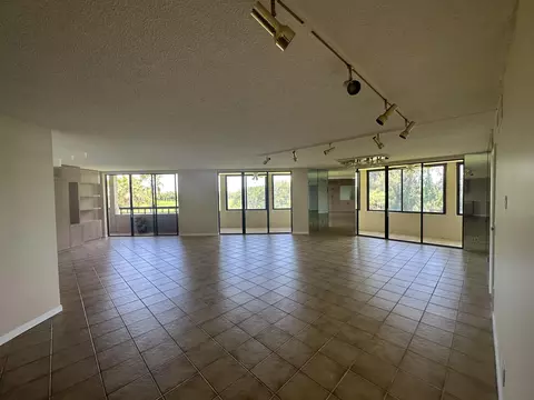 4770 Fountains Dr S Dr S #404, Lake Worth, FL 33467