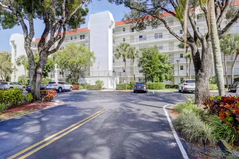 3597 Birdie Dr #108, Lake Worth, FL 33467