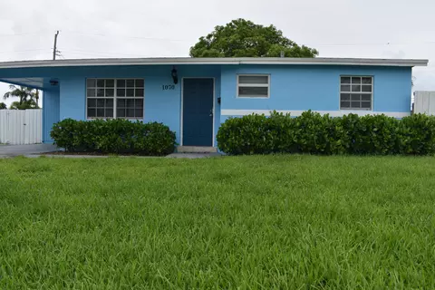 1070 W 1st St, Riviera Beach, FL 33404