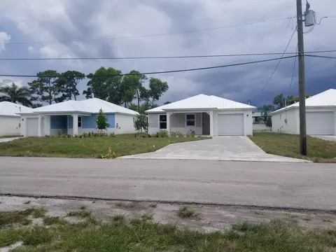 4942 SE Kingfish Ave, Stuart, FL 34997 photo 1