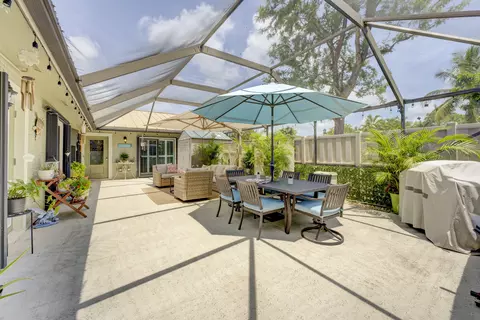 5568 Golden Eagle Cir, Palm Beach Gardens, FL 33418