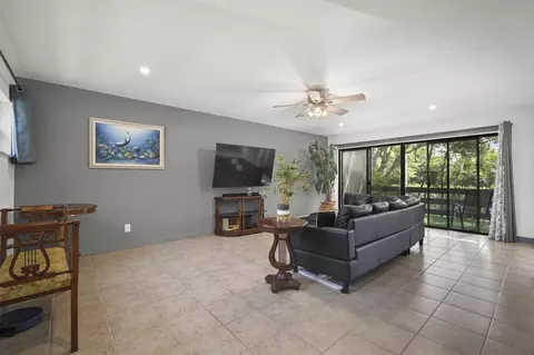 149 NW 70th St #214C, Boca Raton, FL 33487