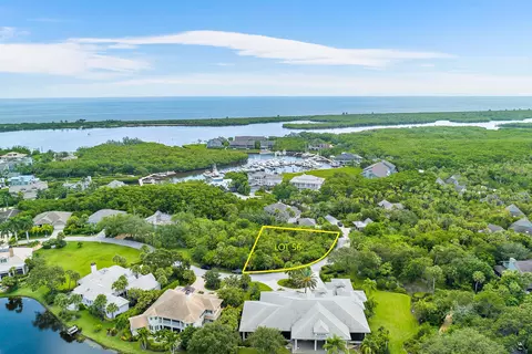 7750 SE Loblolly Bay Dr, Hobe Sound, FL 33455