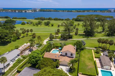 1324 N Lakeside Dr, Lake Worth, FL 33460