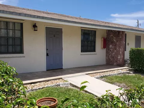 2206 NE 4th St #2, Boynton Beach, FL 33435