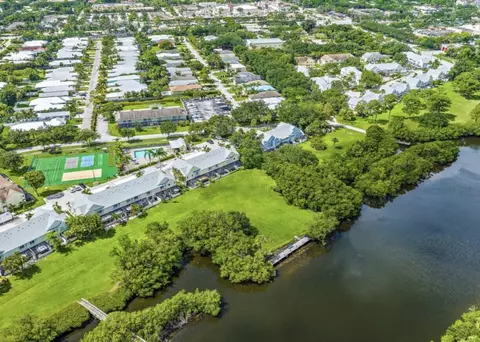 6206 Riverwalk Ln #2, Jupiter, FL 33458