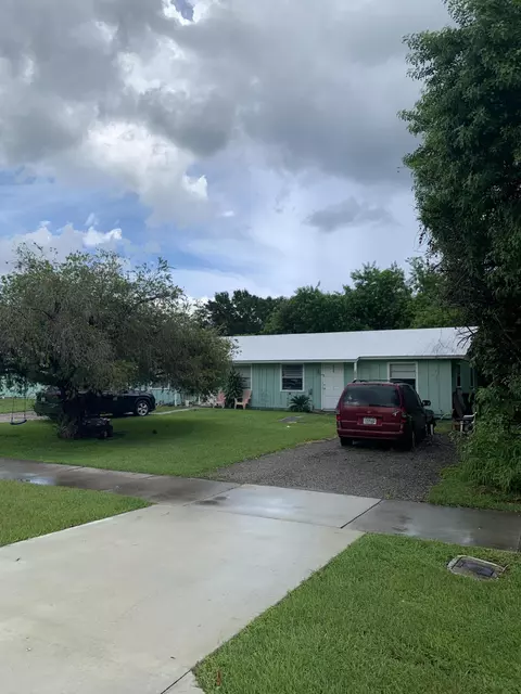 2993 SE Camino Ave, Stuart, FL 34997