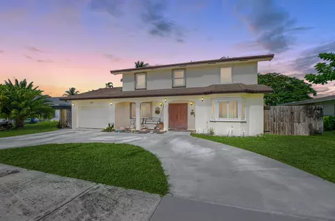 221 NE 8th Ter, Deerfield Beach, FL 33441