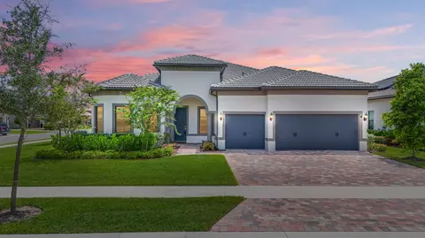 8252 Pedigree Cir, Lake Worth, FL 33467