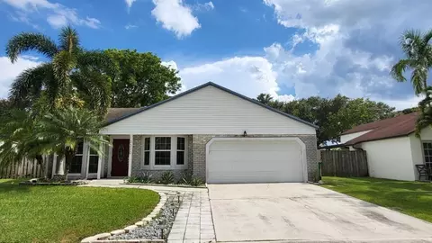 13320 SW 10 Pl, Davie, FL 33325