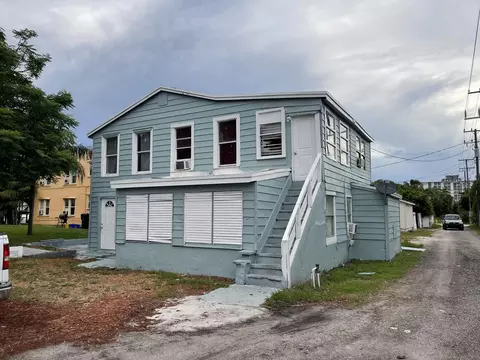 114 S B St, Lake Worth, FL 33460