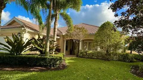 8376 Yorke Rd, Wellington, FL 33414