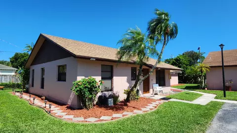 2273 Ida Way #31A, West Palm Beach, FL 33415
