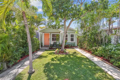 527 N E St, Lake Worth, FL 33460
