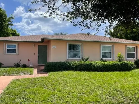 821 SW 12th Ave, Delray Beach, FL 33444