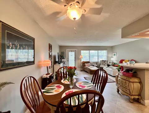 304 Sheffield M, West Palm Beach, FL 33417