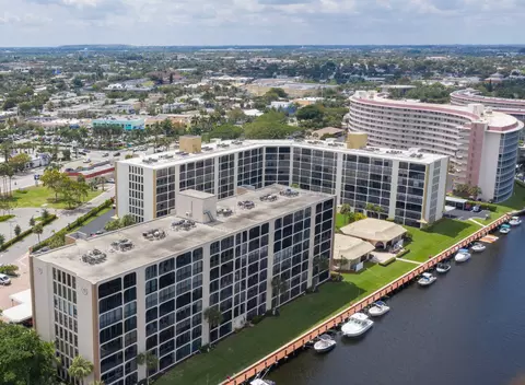 1631 Riverview Rd #703, Deerfield Beach, FL 33441