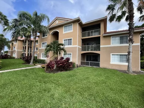 3693 NW Mediterranean Ln, Jensen Beach, FL 34957
