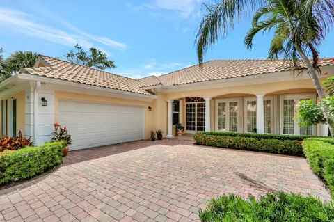 1115 Orinoco Way, Palm Beach Gardens, FL 33410