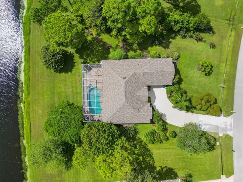 667 SE Stow Ter, Port Saint Lucie, FL 34984