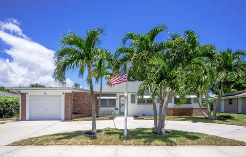 329 Bayberry Dr, Lake Park, FL 33403