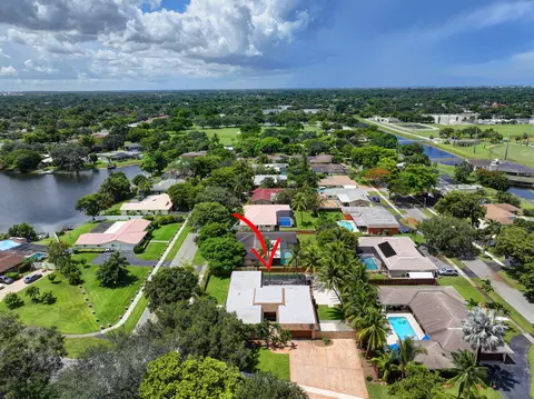 6521 SW 20th St, Plantation, FL 33317