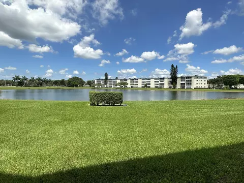 1094 Cornwall E, Boca Raton, FL 33434