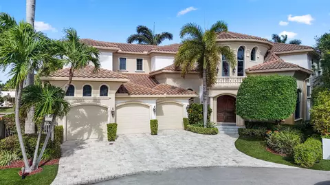 721 NE Lakeview Ter, Boca Raton, FL 33431