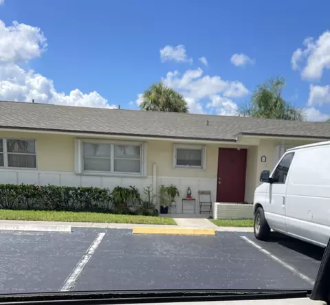 2898 Ashley Dr E #B, West Palm Beach, FL 33415