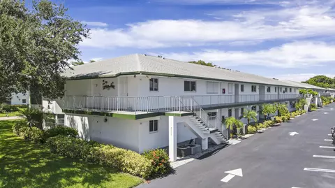 1 Westwood Ave #201F, Tequesta, FL 33469