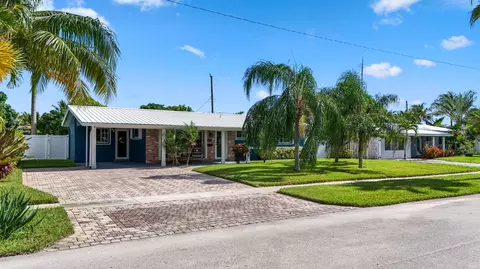 101 SE 13th St, Deerfield Beach, FL 33441
