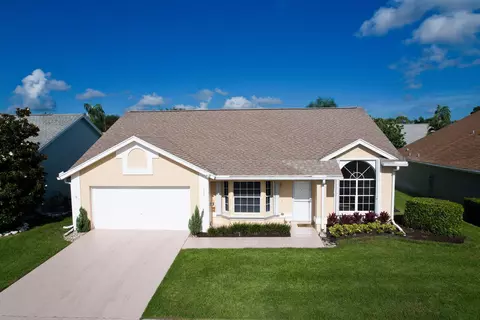 119 Palomino Dr, Jupiter, FL 33458