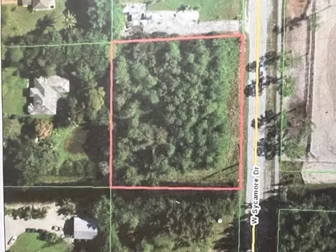 18221 Sycamore Dr W, Loxahatchee, FL 33470
