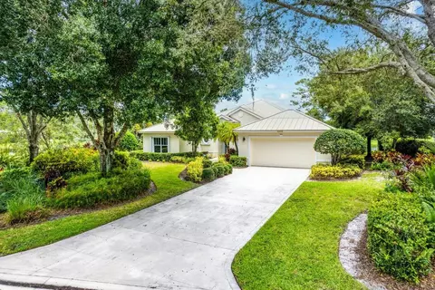 5946 SE Forest Glade Trl, Hobe Sound, FL 33455