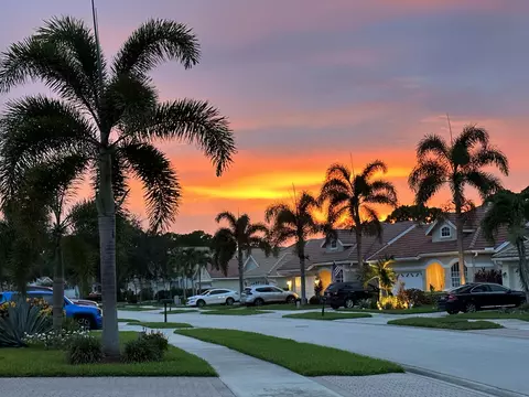 720 SW San Salvador Cv, Port Saint Lucie, FL 34986