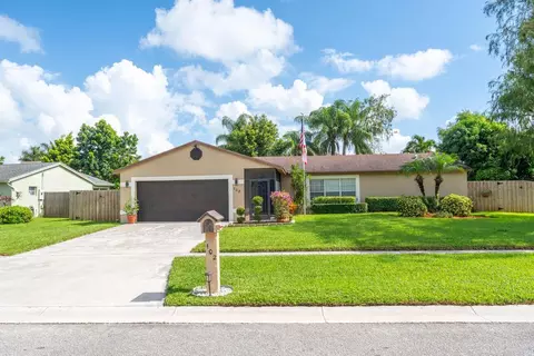 102 Sand Pine Way, Royal Palm Beach, FL 33411