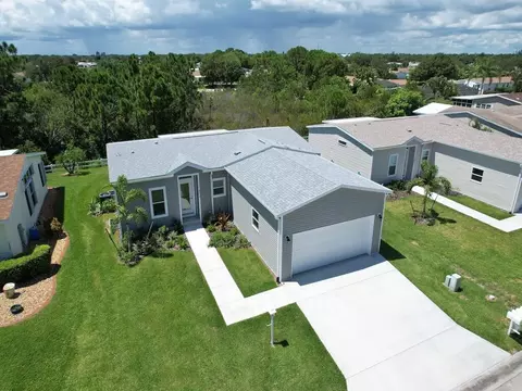 3513 Red Tailed Hawk Dr, Port Saint Lucie, FL 34952