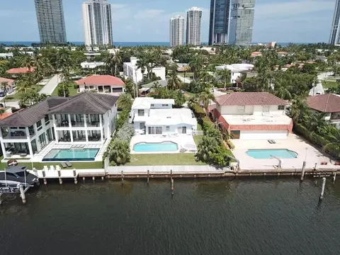 18910 N Bay Rd, Sunny Isles Beach, FL 33160