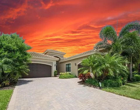 11708 Stonecreek Cir, Fort Myers, FL 33913