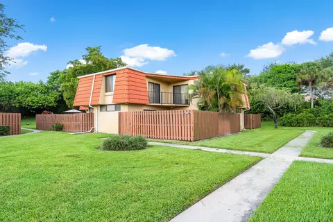 23106 Oxford Pl #A, Boca Raton, FL 33433