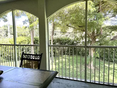 815 W Boynton Beach Blvd #1-205, Boynton Beach, FL 33426