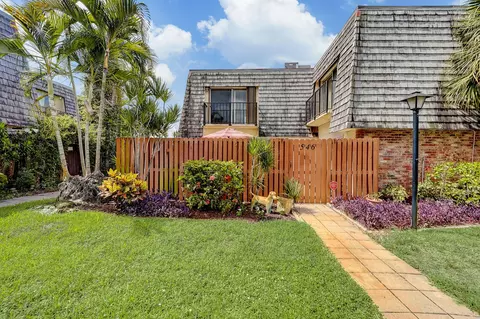546 Southeast 27th Way #30 D, Boynton Beach, FL 33435