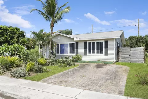 1306 N J St, Lake Worth, FL 33460