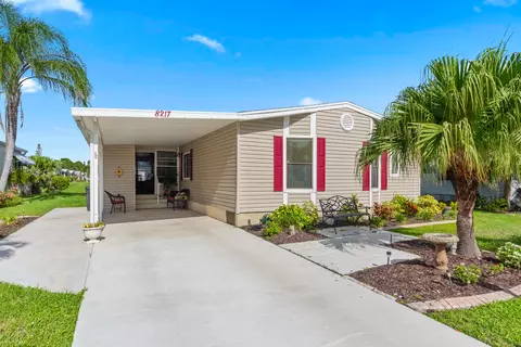 8217 Cinnamon Ln, Port Saint Lucie, FL 34952