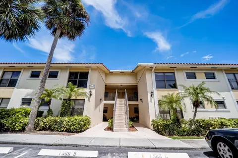 1566 Lake Crystal Dr #G, Royal Palm Beach, FL 33411